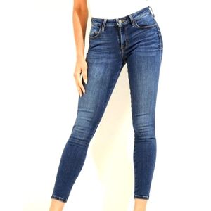 GUESS Sexy Curve Mid-Rise Skinny Jeans